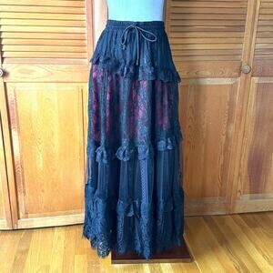 Dark in Love Gothic Victorian Vampire Visual kei Black & Red Lace Ruffle Skirt